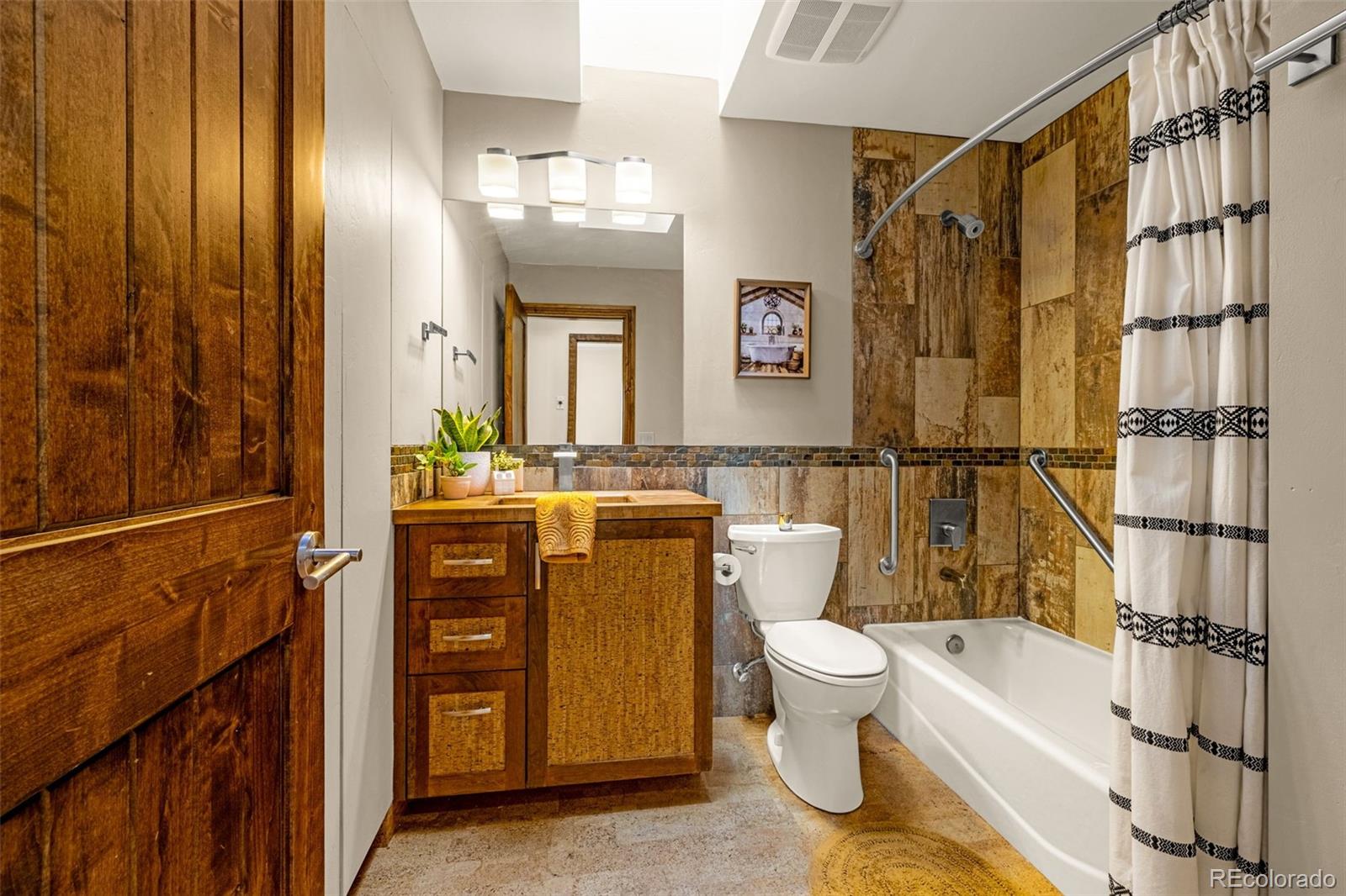MLS Image #7 for 2206  chapel hills drive,colorado springs, Colorado