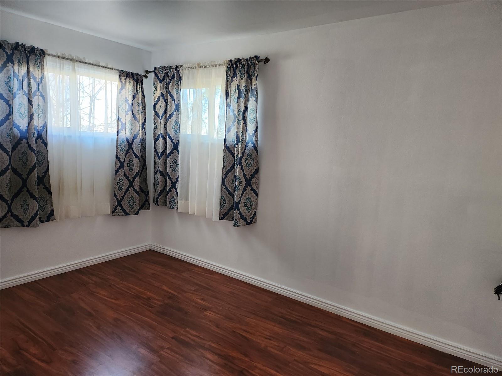 MLS Image #11 for 1311 s quivas street,denver, Colorado