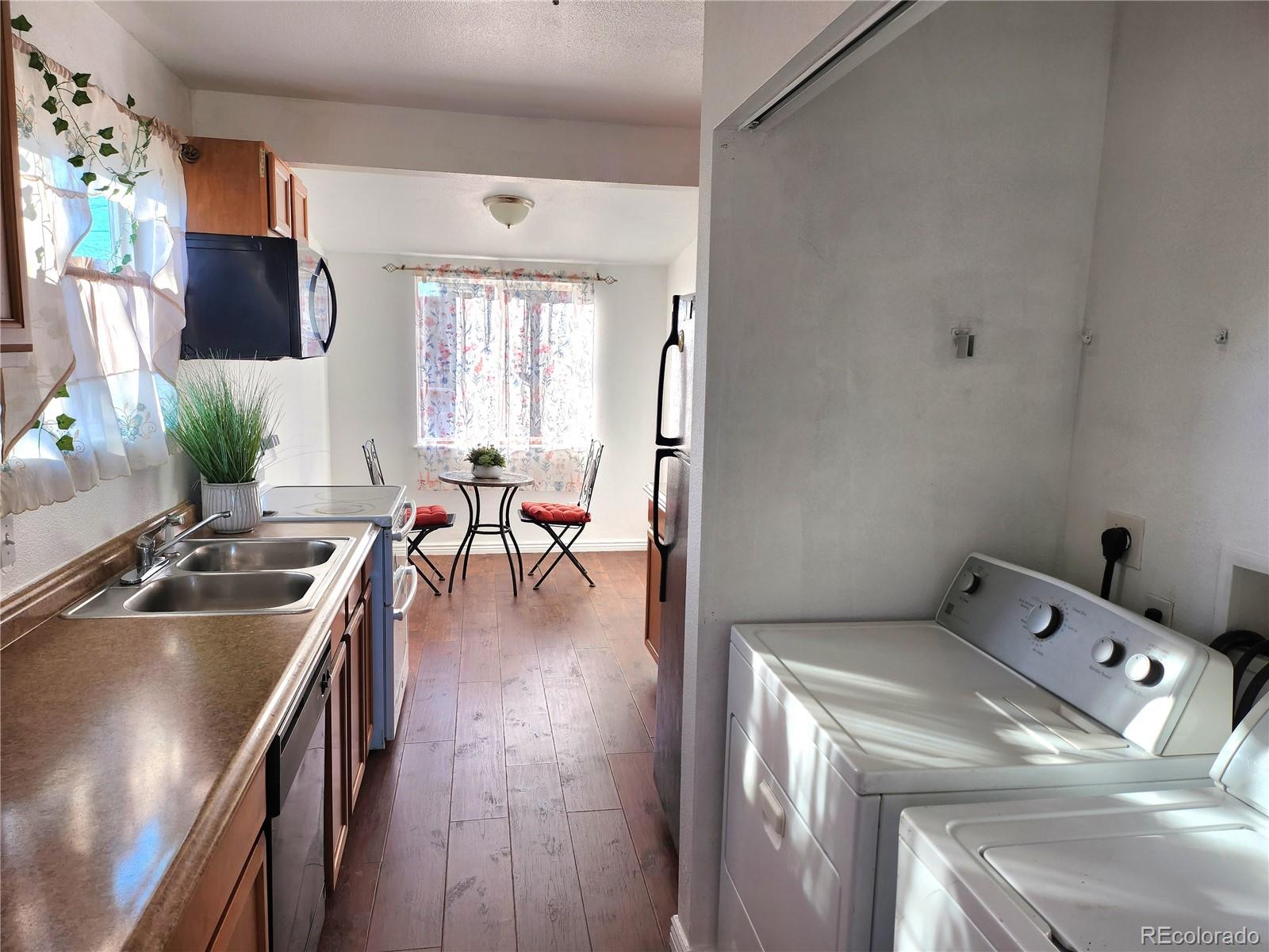 MLS Image #9 for 1311 s quivas street,denver, Colorado