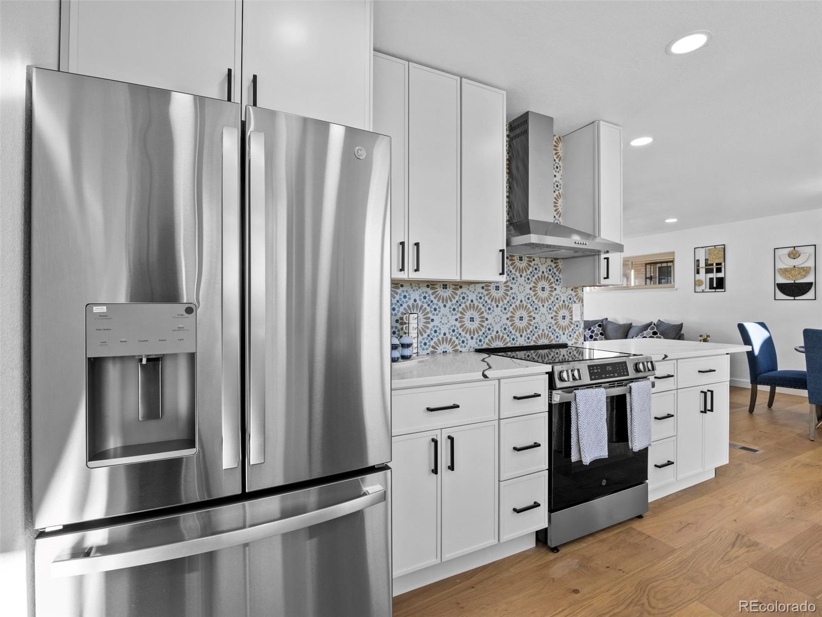 MLS Image #12 for 3553  hudson street,denver, Colorado