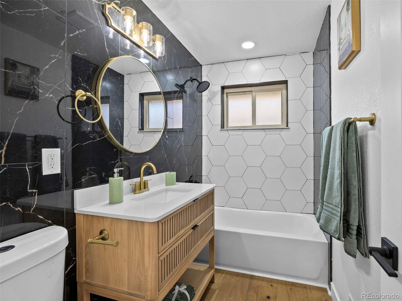 MLS Image #15 for 3553  hudson street,denver, Colorado
