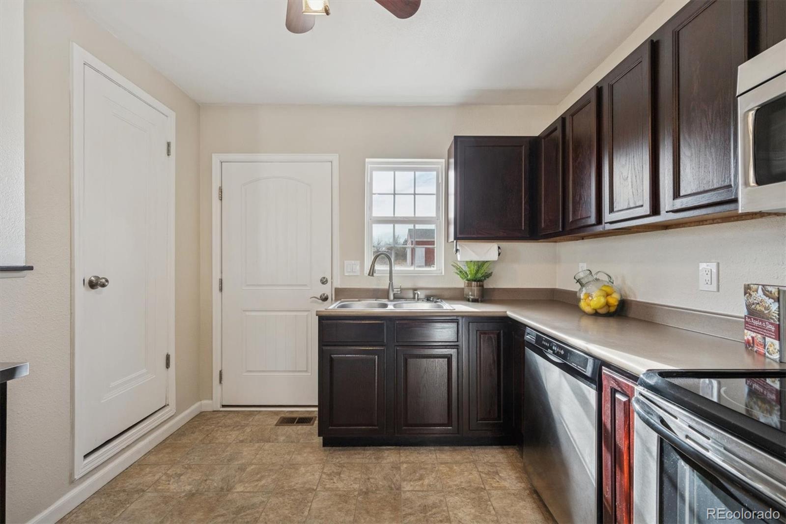 MLS Image #9 for 2830 w 67th place,denver, Colorado