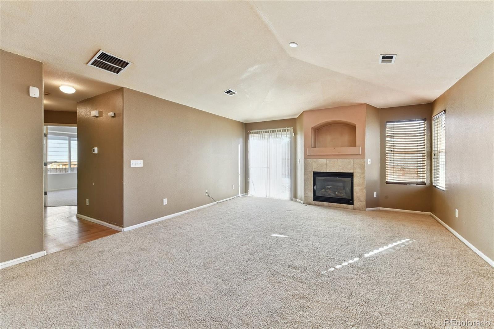 MLS Image #5 for 16168 e 105th way,commerce city, Colorado