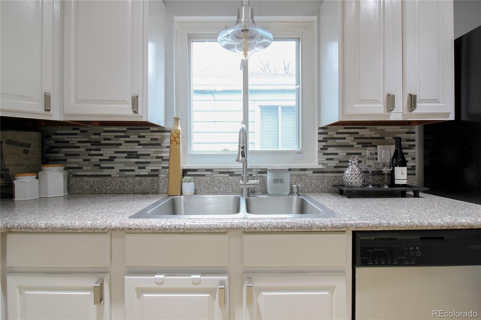 MLS Image #13 for 2097  hanover street,aurora, Colorado