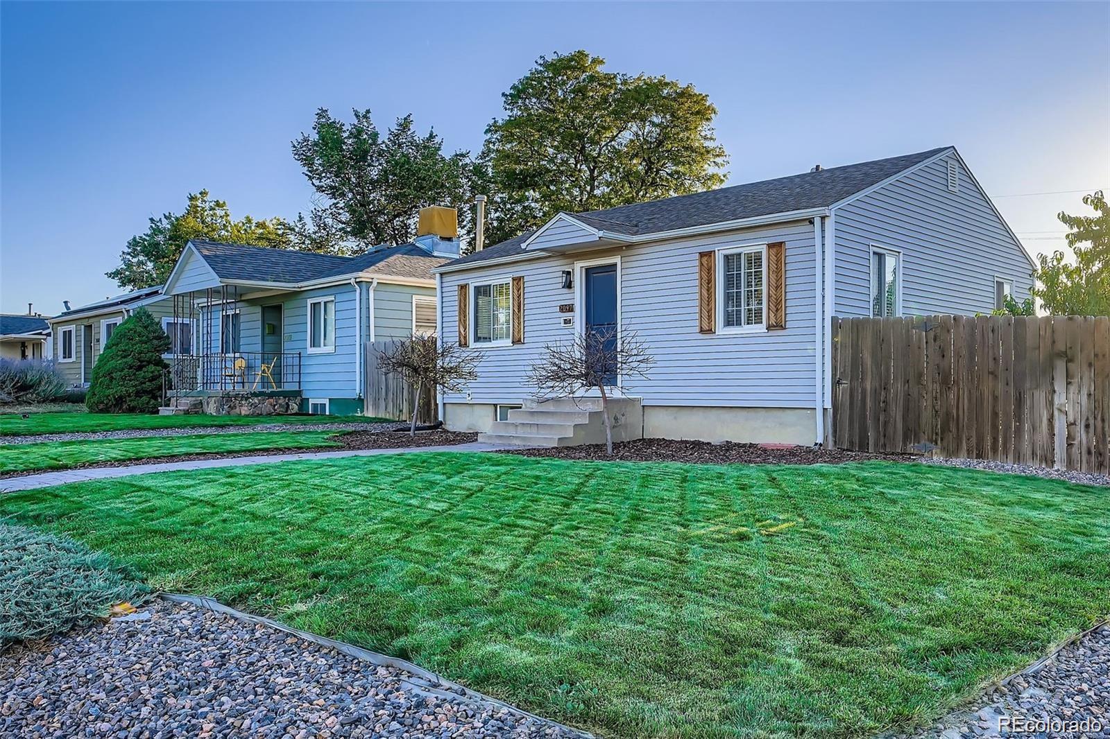 MLS Image #2 for 2097  hanover street,aurora, Colorado