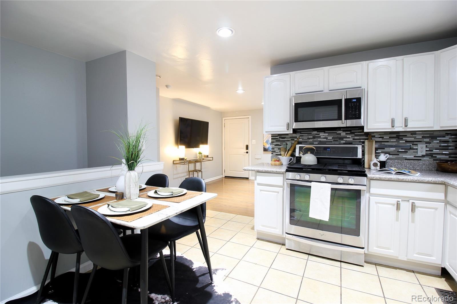 MLS Image #9 for 2097  hanover street,aurora, Colorado
