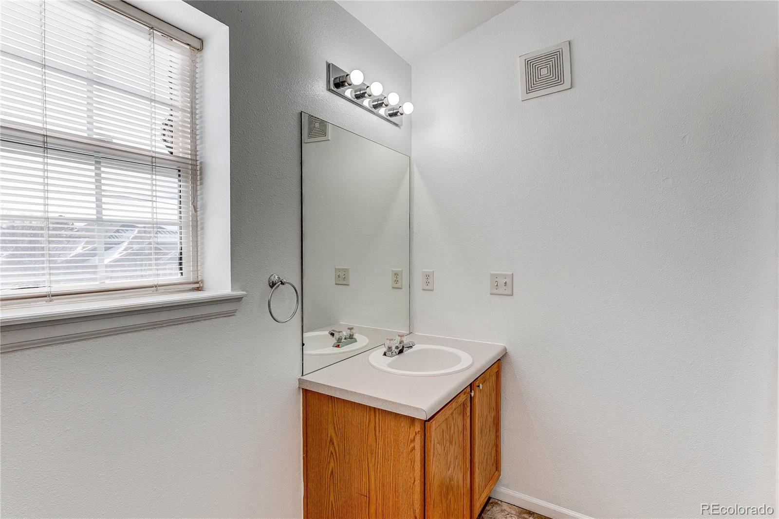 MLS Image #28 for 1558 s danube circle 101,aurora, Colorado