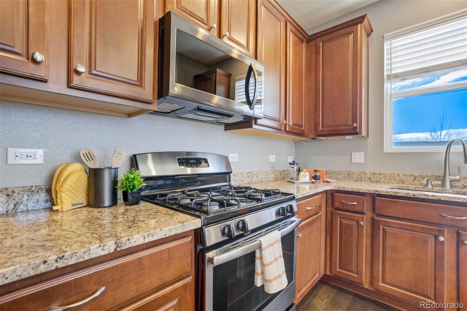 MLS Image #10 for 6530  van winkle drive,colorado springs, Colorado