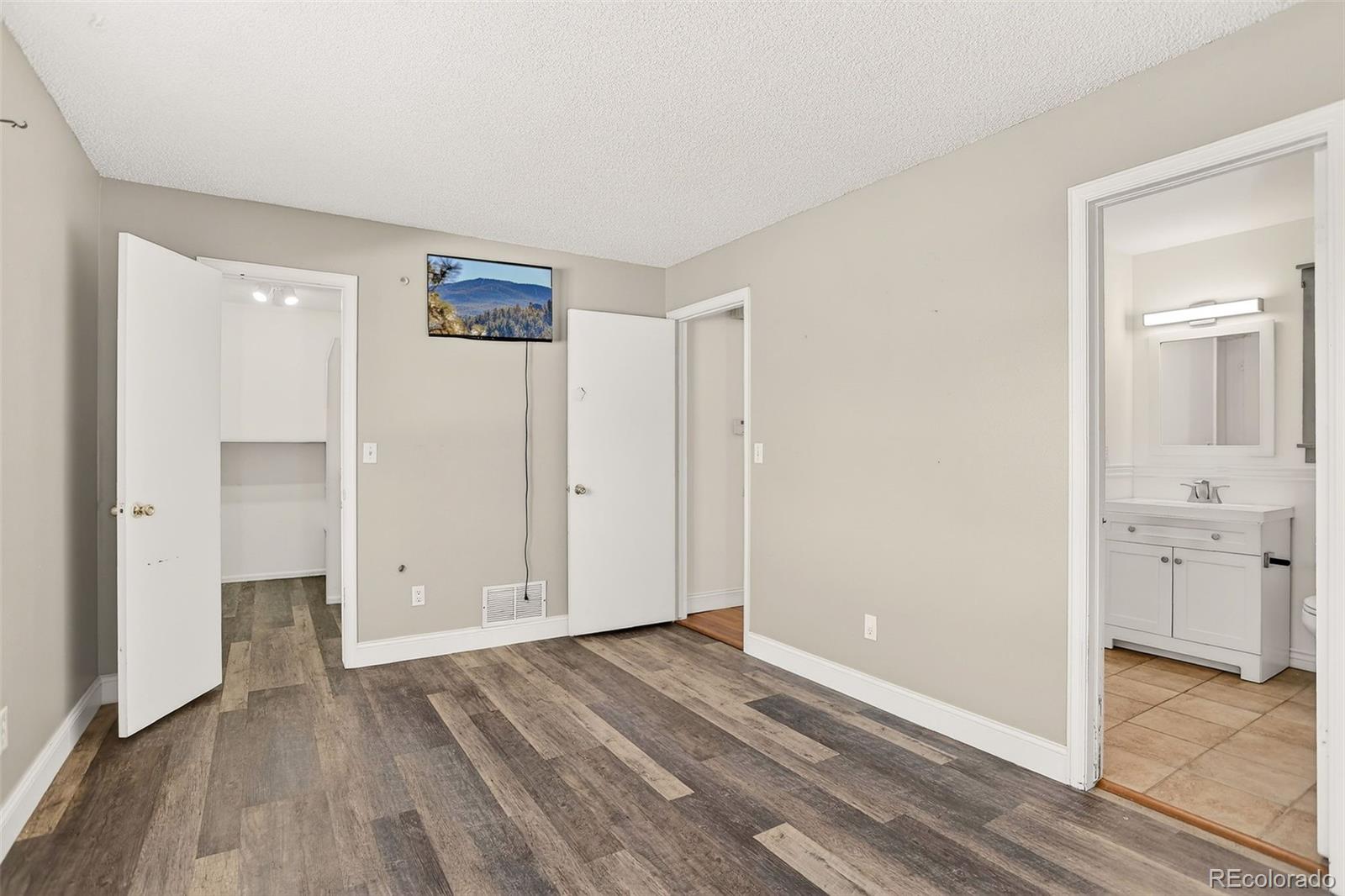 MLS Image #19 for 19805 e girard avenue,aurora, Colorado