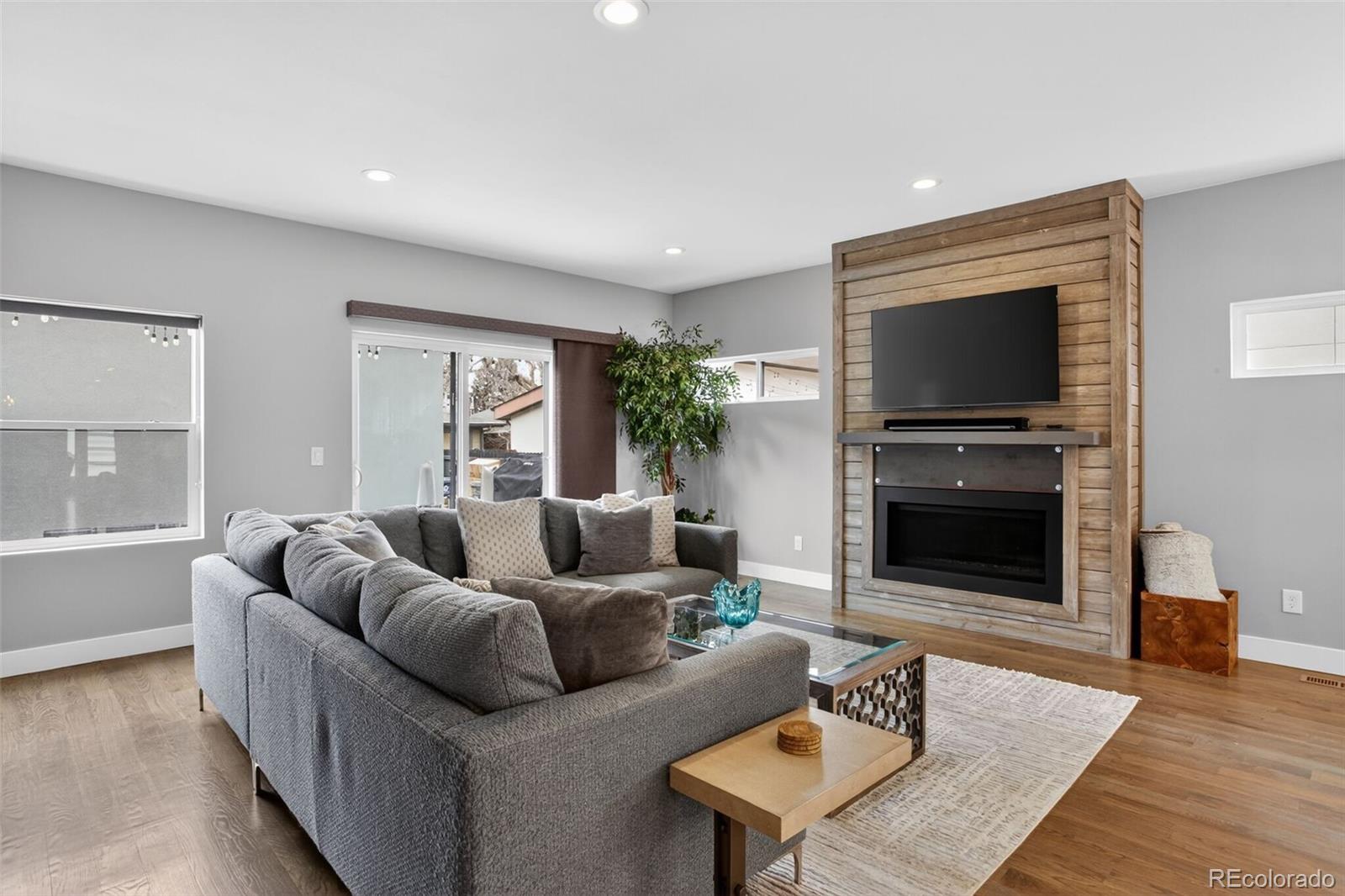 MLS Image #12 for 2635 s acoma street,denver, Colorado