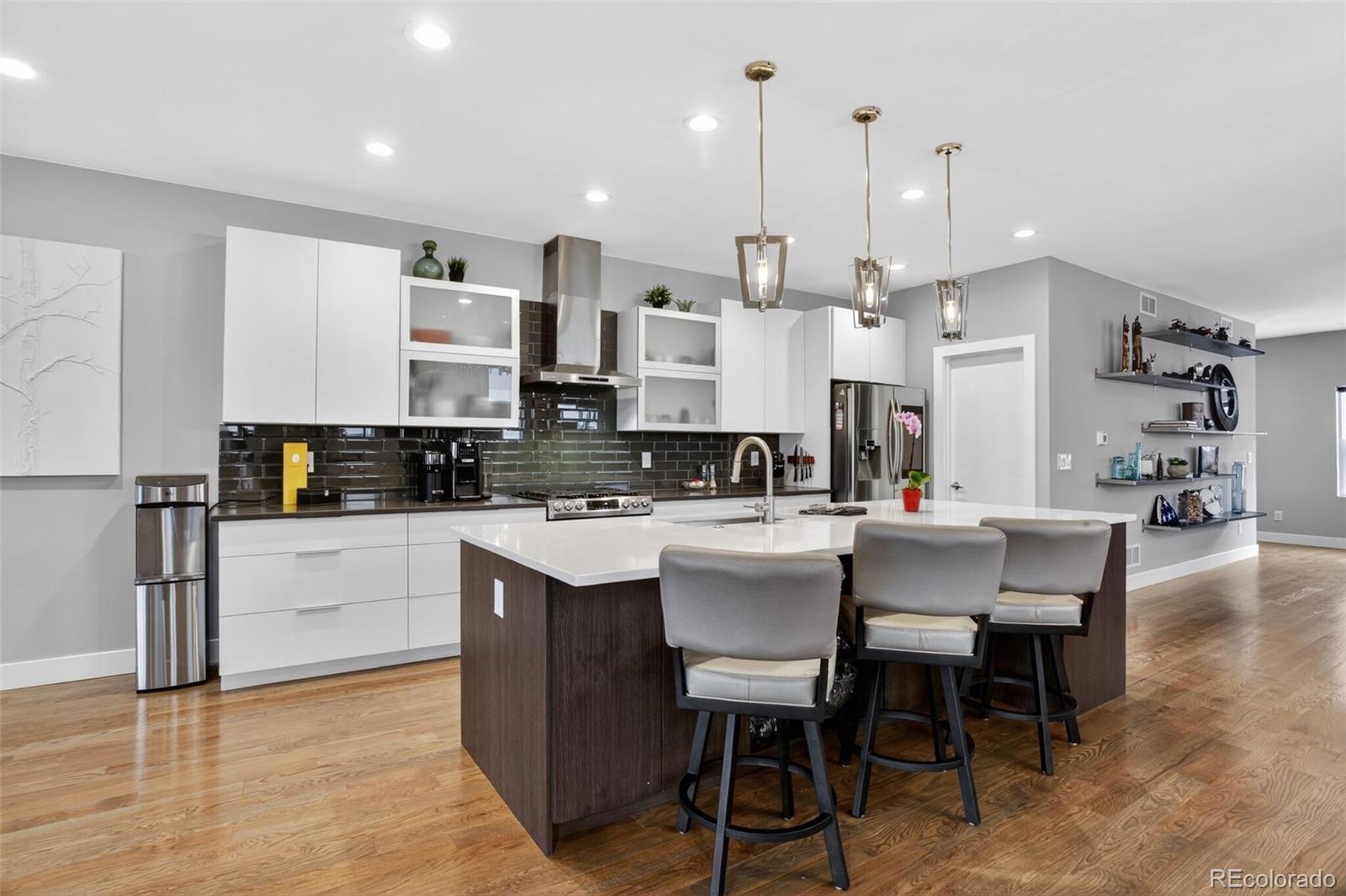 MLS Image #8 for 2635 s acoma street,denver, Colorado