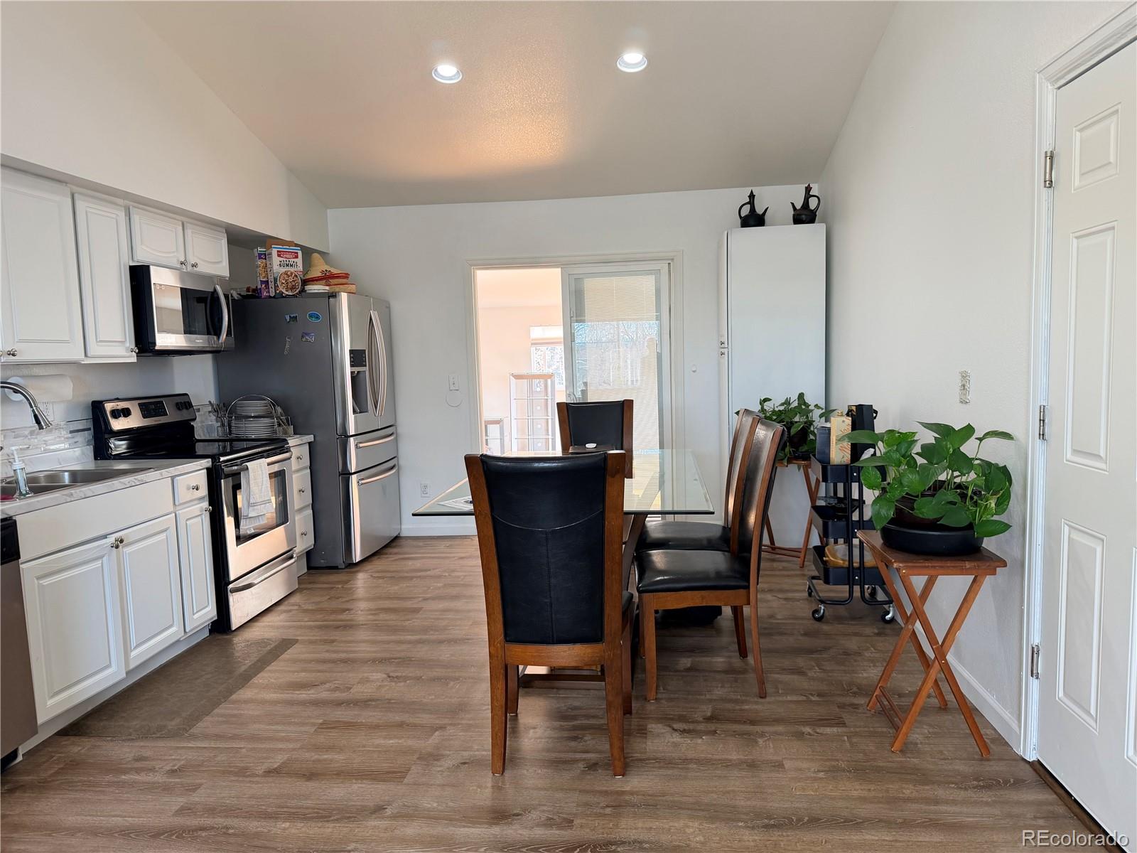 MLS Image #17 for 1416 s pitkin circle,aurora, Colorado