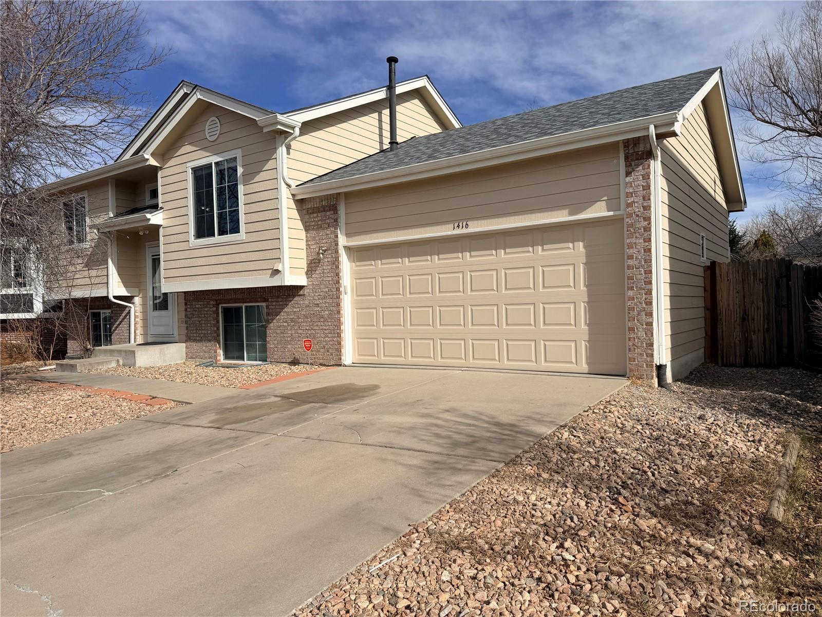 MLS Image #2 for 1416 s pitkin circle,aurora, Colorado