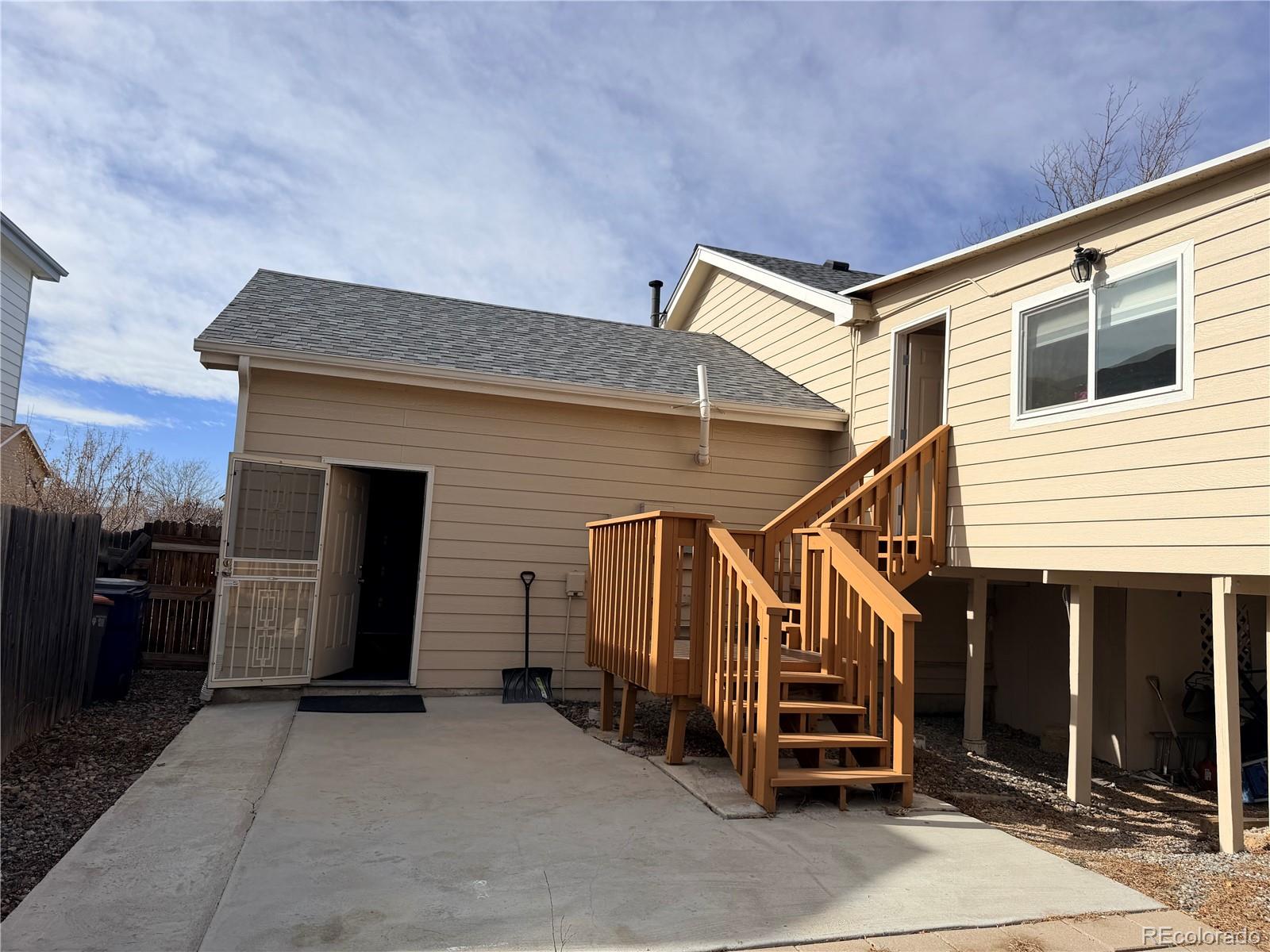 MLS Image #4 for 1416 s pitkin circle,aurora, Colorado