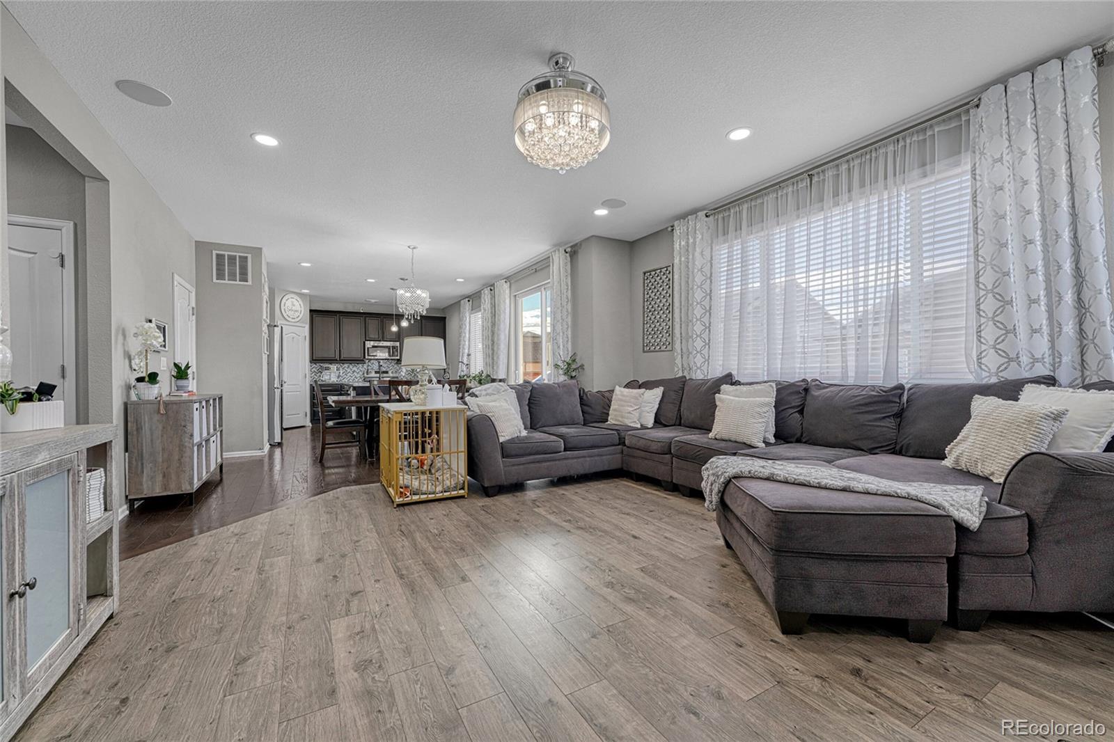 MLS Image #10 for 33 n jamestown way,aurora, Colorado