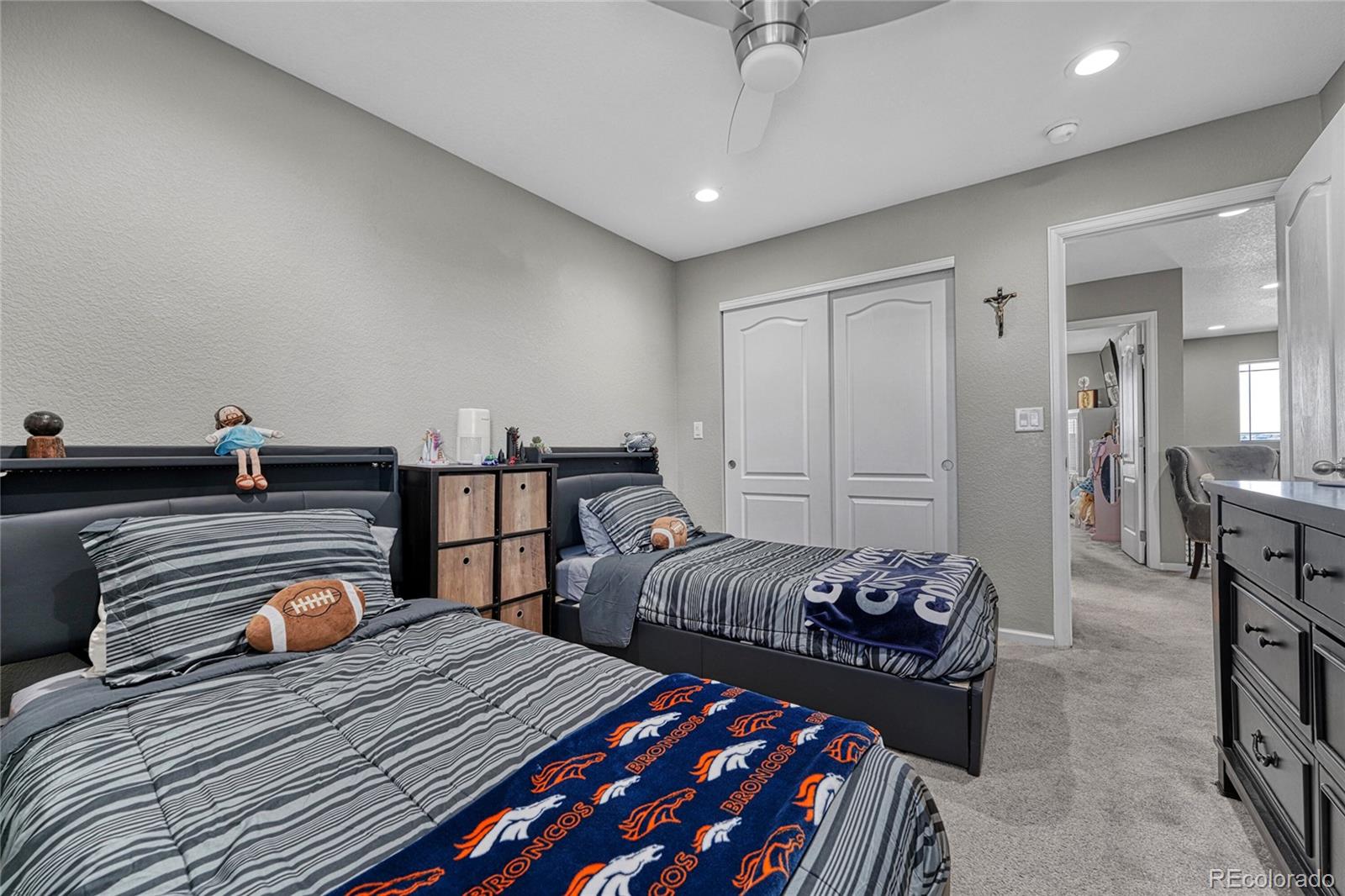 MLS Image #29 for 33 n jamestown way,aurora, Colorado
