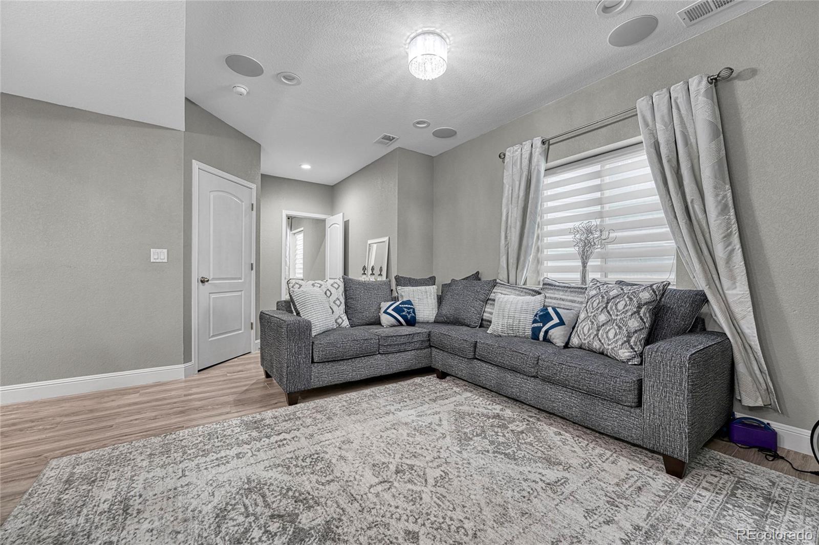 MLS Image #36 for 33 n jamestown way,aurora, Colorado