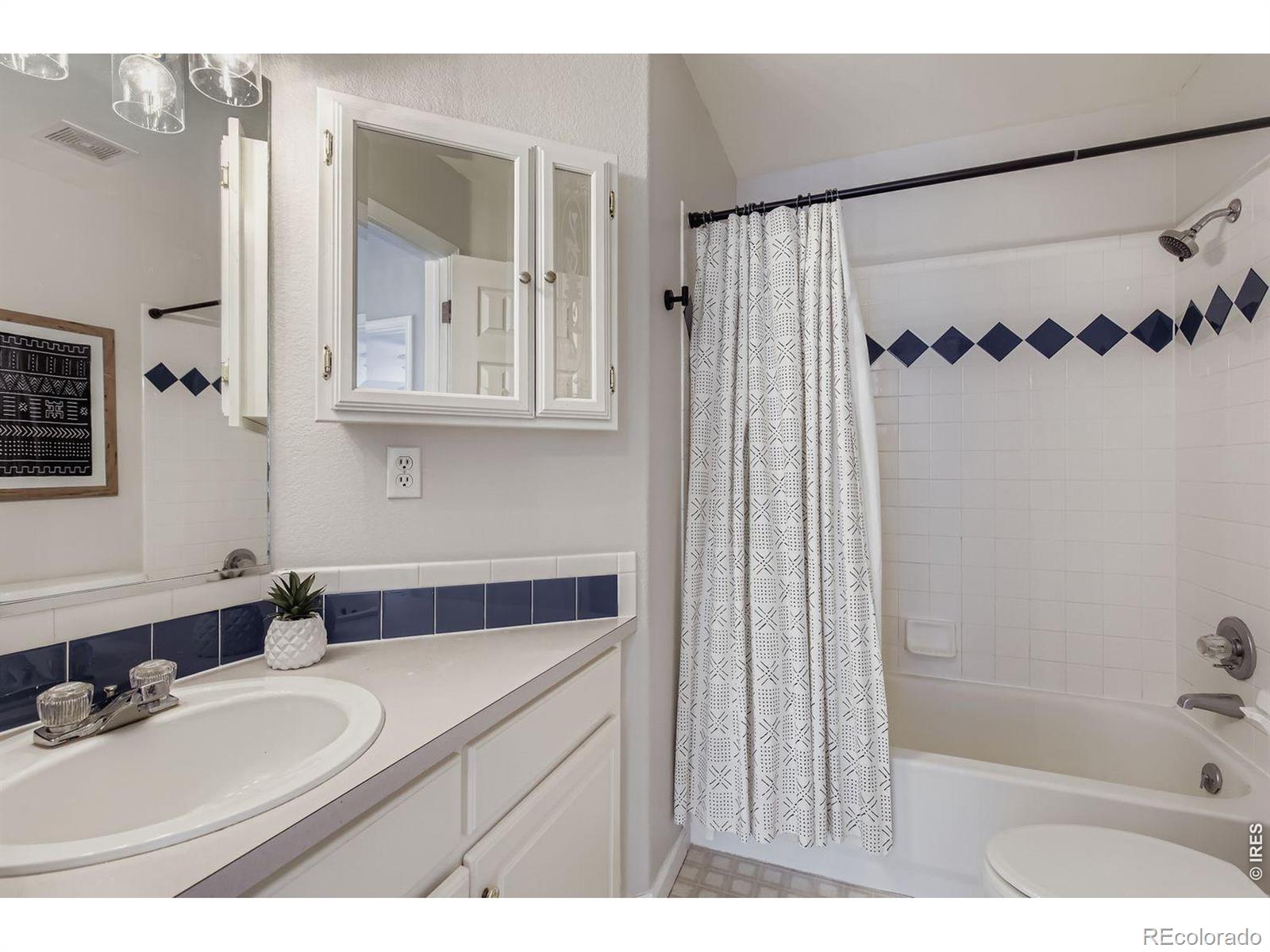 MLS Image #22 for 306  saturn drive,fort collins, Colorado