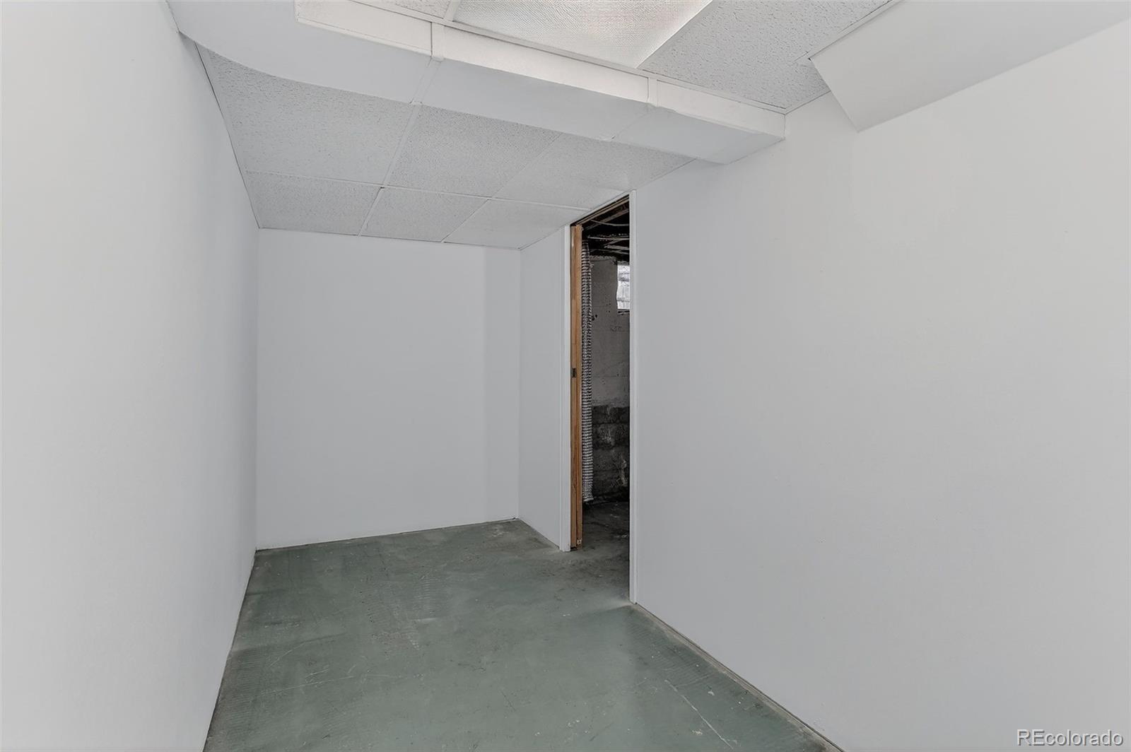MLS Image #20 for 1861 s knox court,denver, Colorado