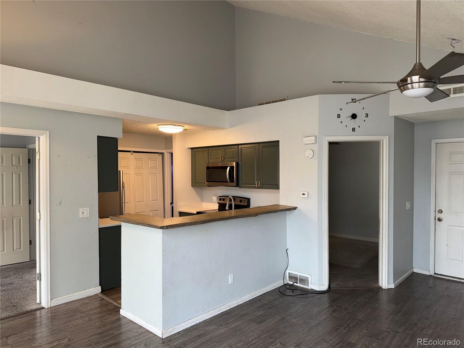 MLS Image #2 for 13762 e lehigh avenue b,aurora, Colorado