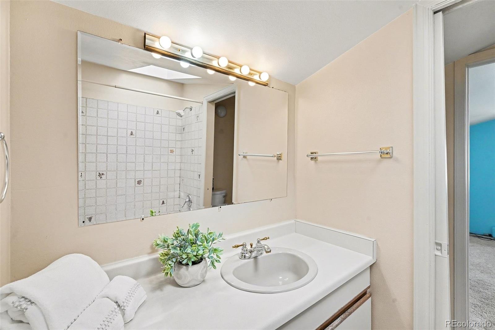 MLS Image #12 for 2222  meade street,denver, Colorado