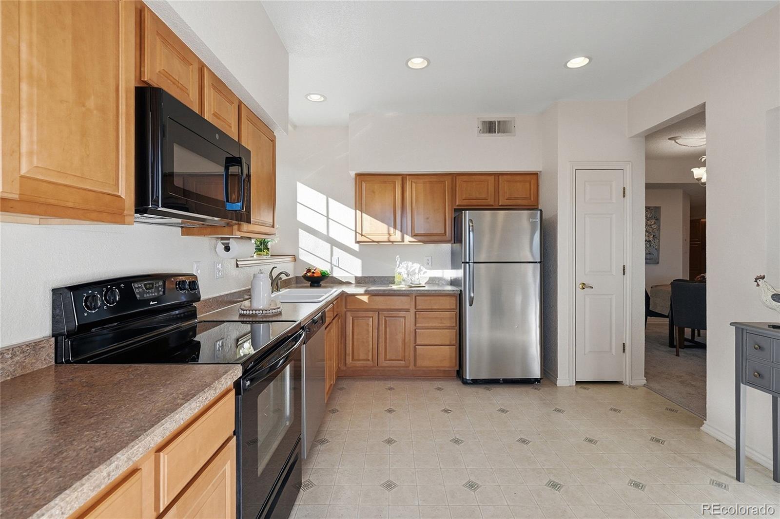 MLS Image #7 for 2897 w riverwalk circle 302,littleton, Colorado