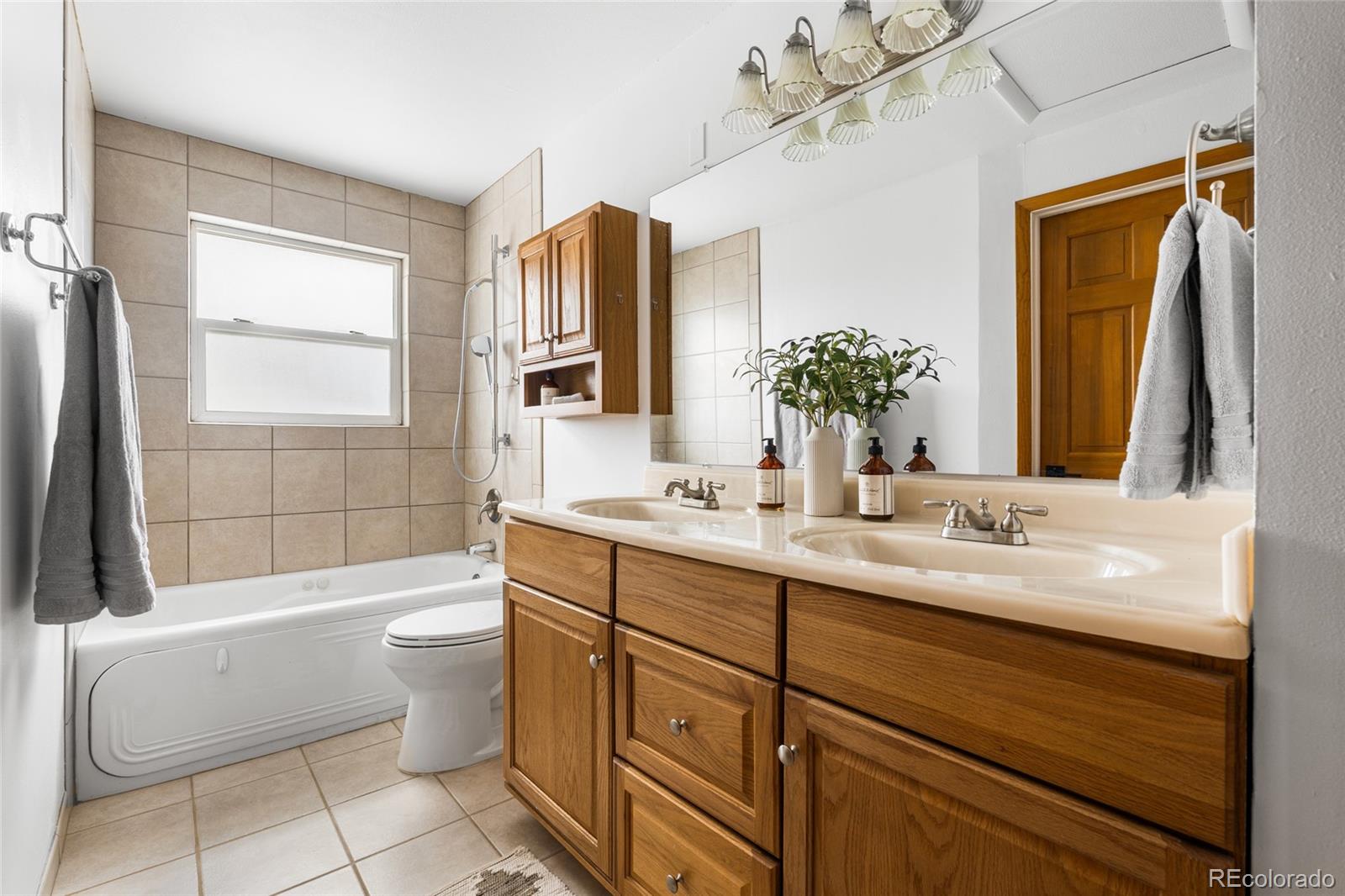 MLS Image #20 for 7346 s pierce court,littleton, Colorado