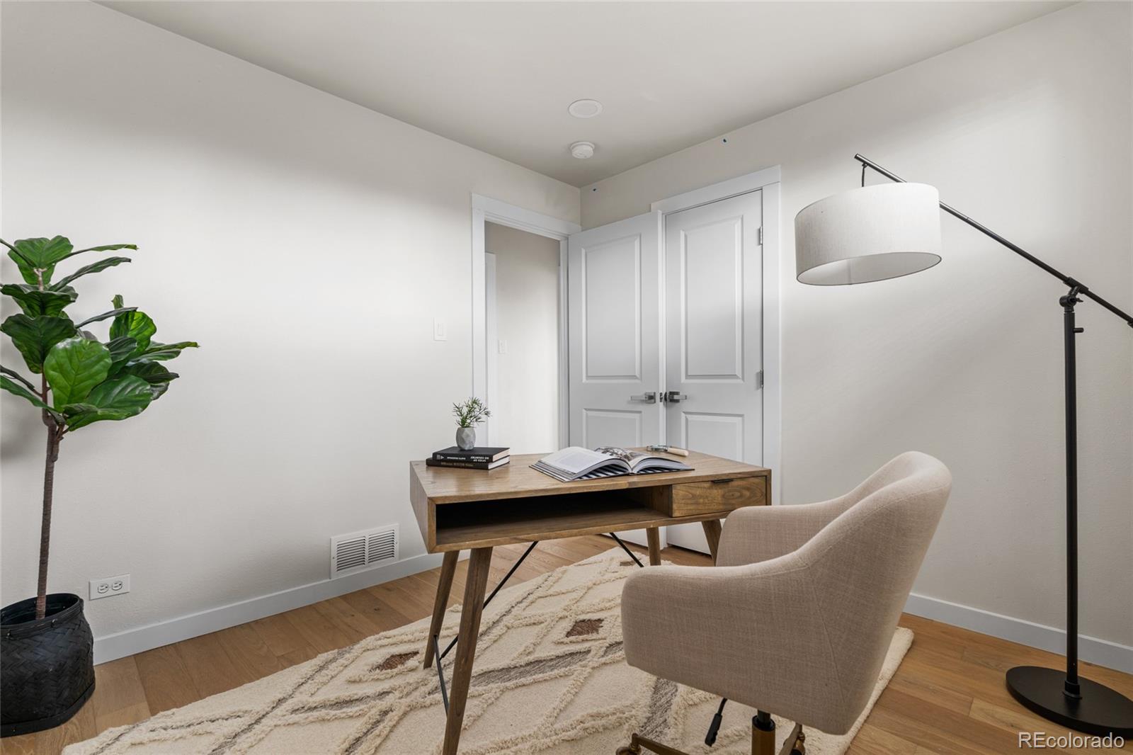 MLS Image #29 for 2901  niagara street,denver, Colorado