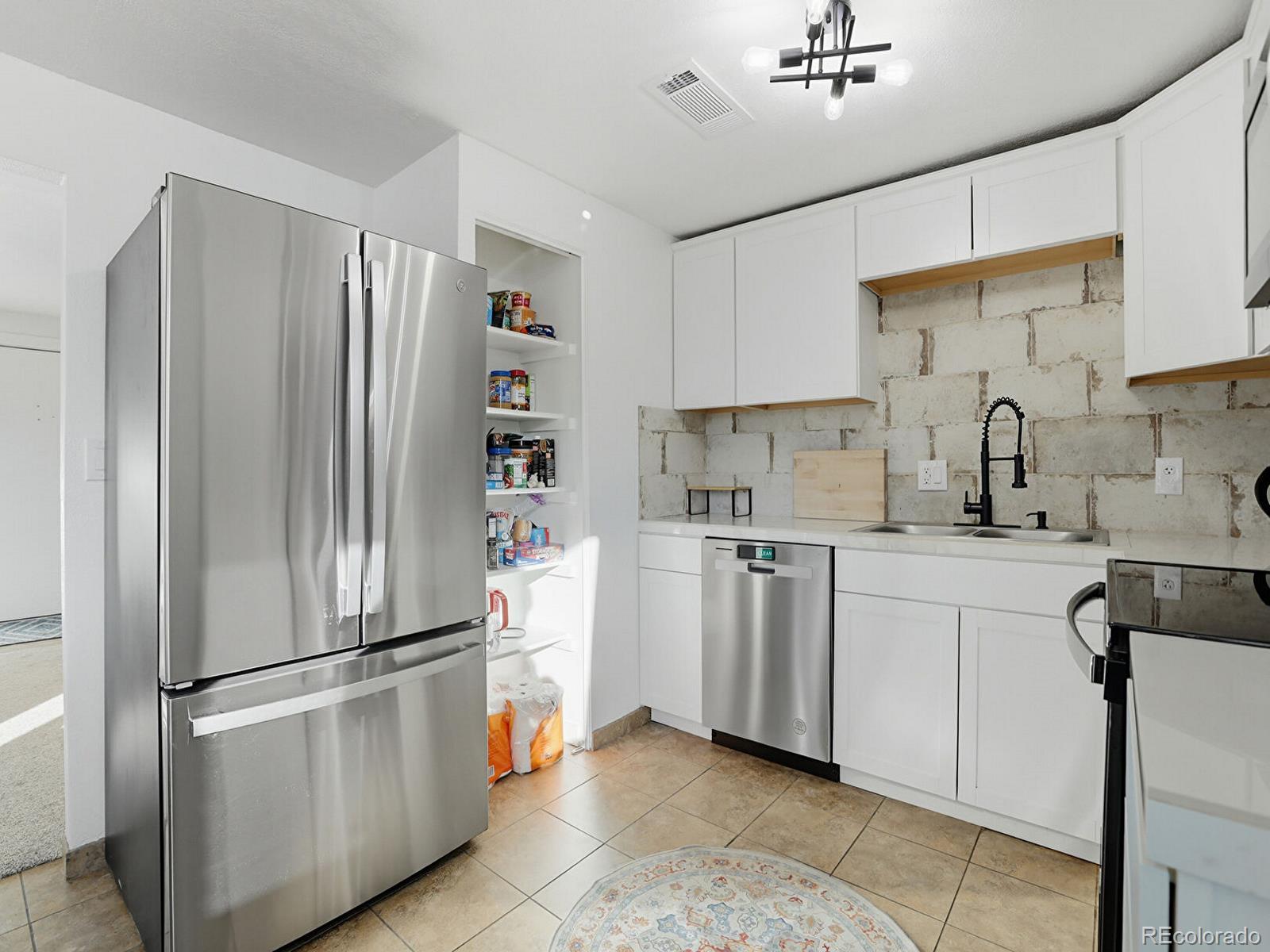 MLS Image #3 for 1723  robb street 33,lakewood, Colorado
