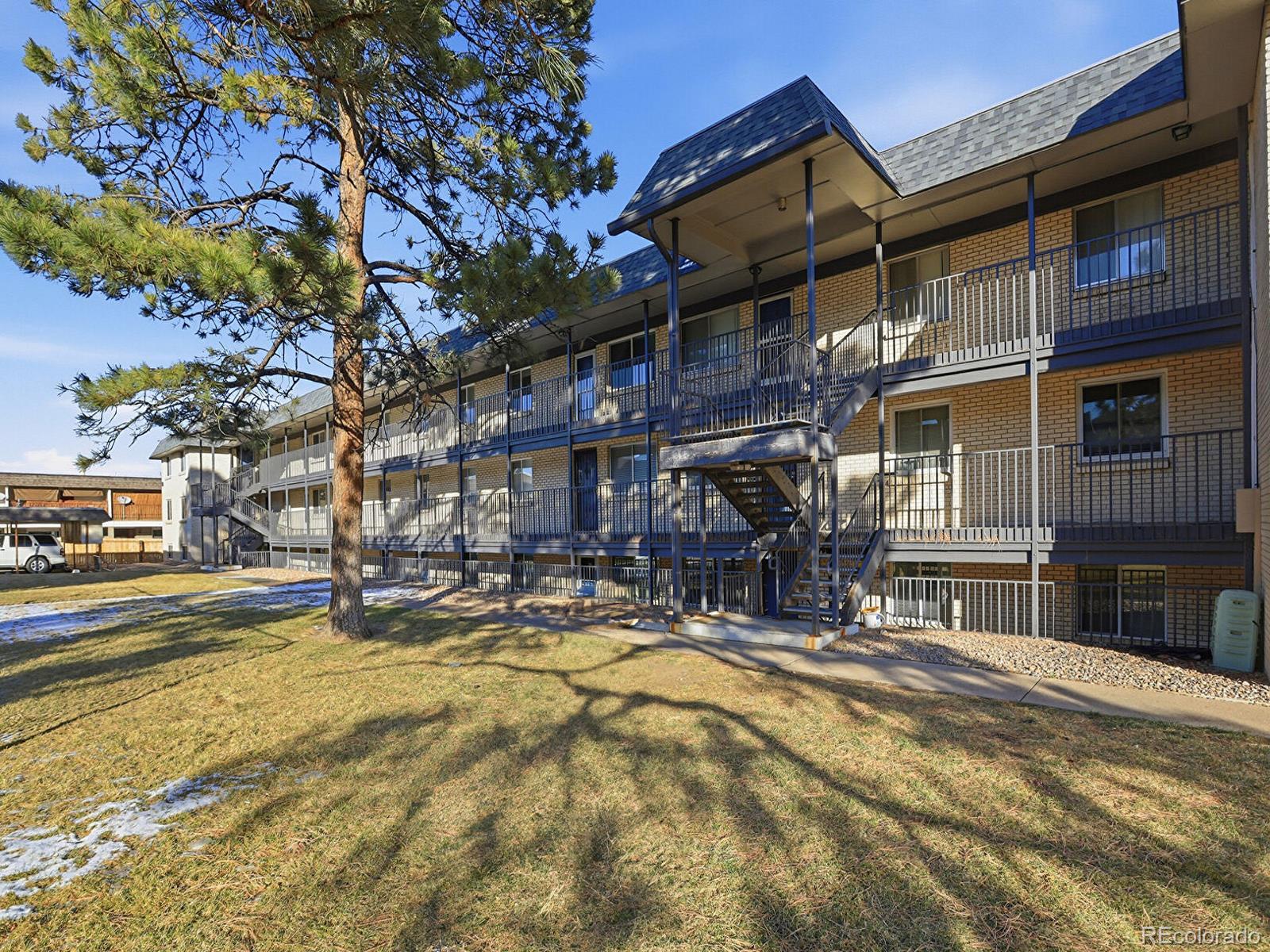 MLS Image #9 for 1723  robb street 33,lakewood, Colorado