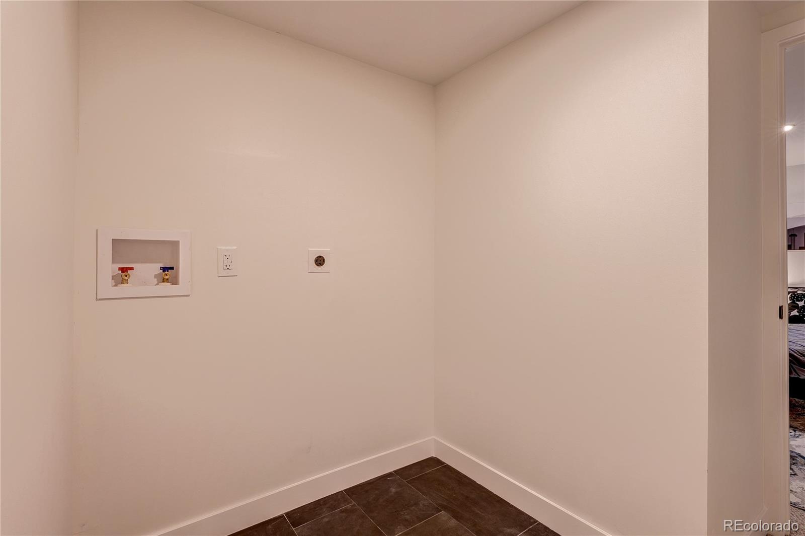 MLS Image #31 for 6391 e cornell avenue,denver, Colorado