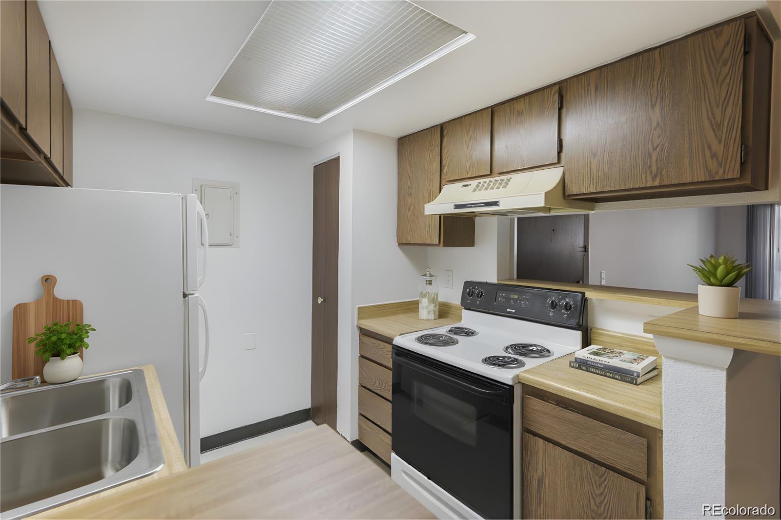MLS Image #5 for 14192 e colorado drive 102,aurora, Colorado