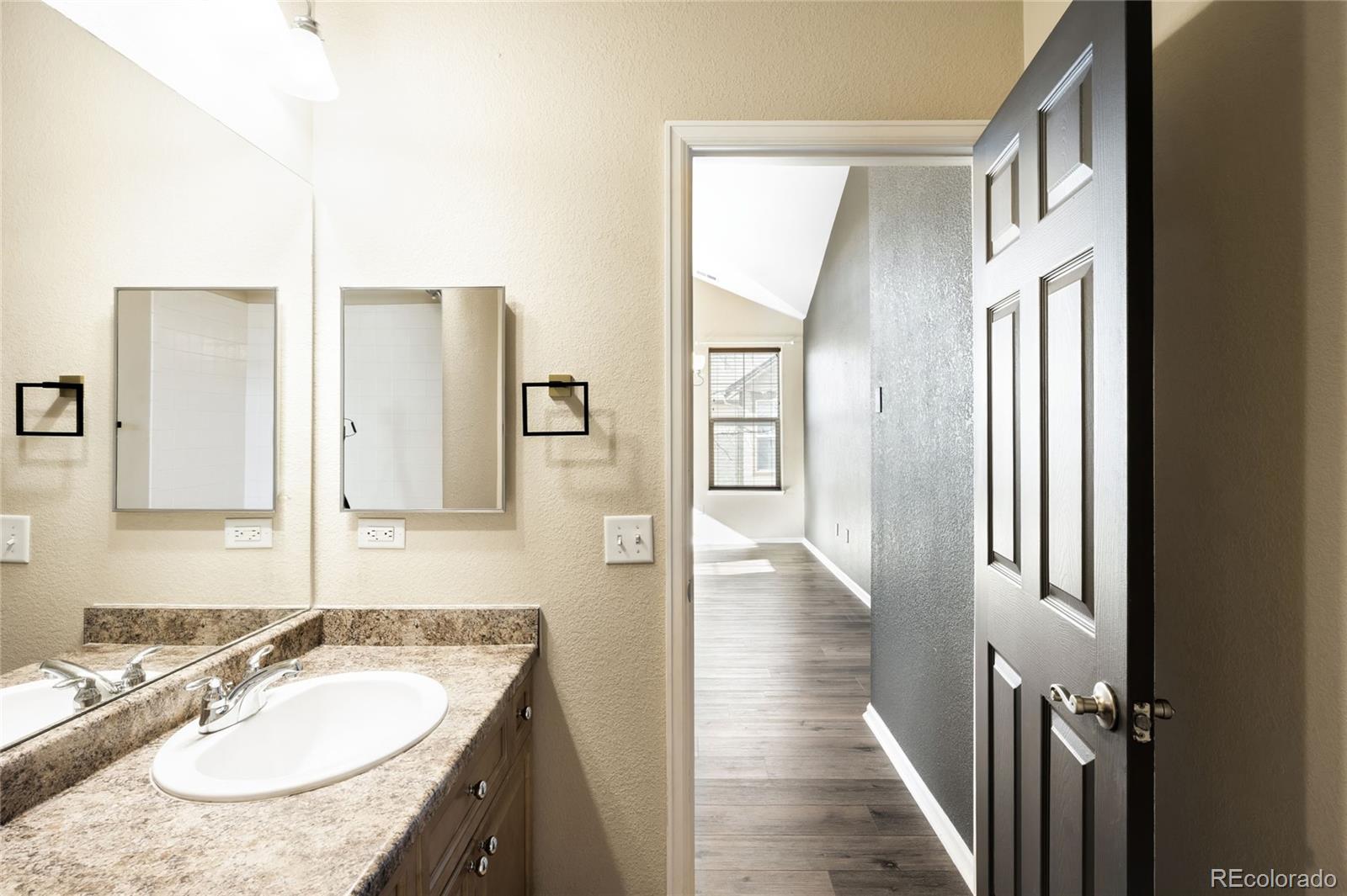 MLS Image #26 for 2240 s vaughn way 201,aurora, Colorado