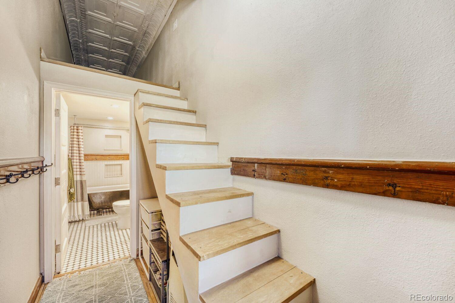 MLS Image #25 for 2351  federal boulevard 306,denver, Colorado