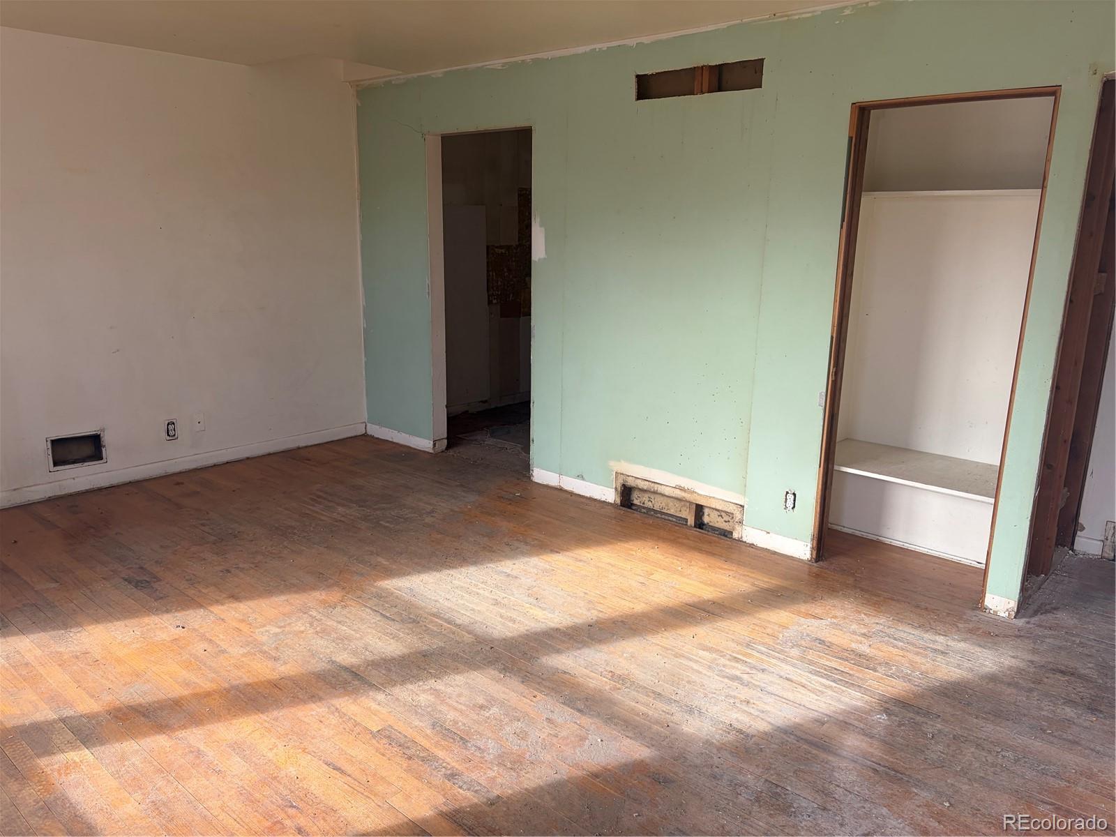 MLS Image #3 for 10817  larry drive,northglenn, Colorado