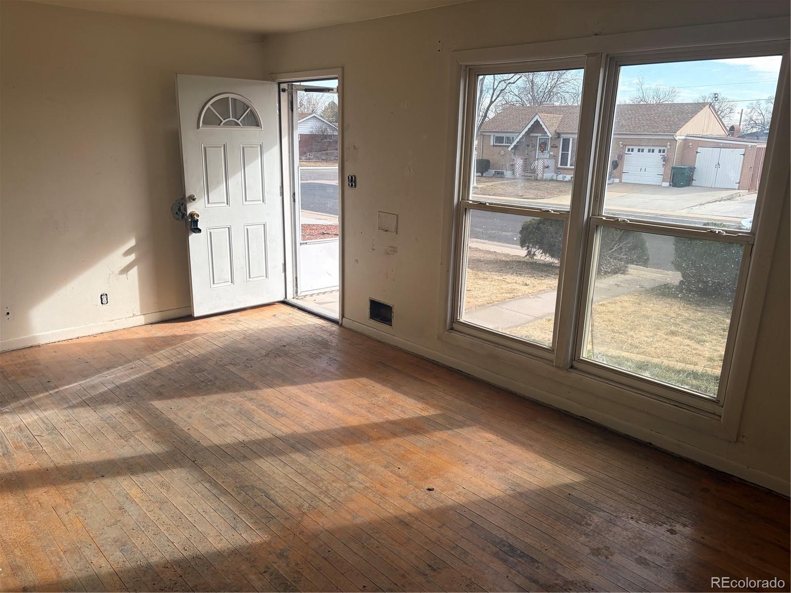 MLS Image #5 for 10817  larry drive,northglenn, Colorado