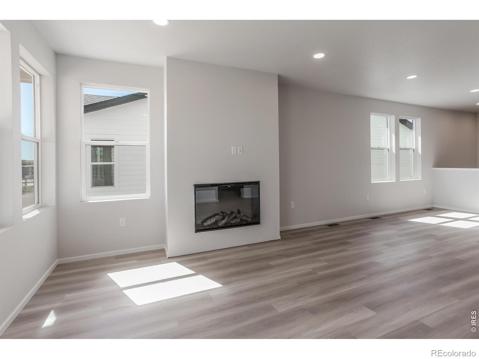 MLS Image #12 for 792  chatter road,windsor, Colorado