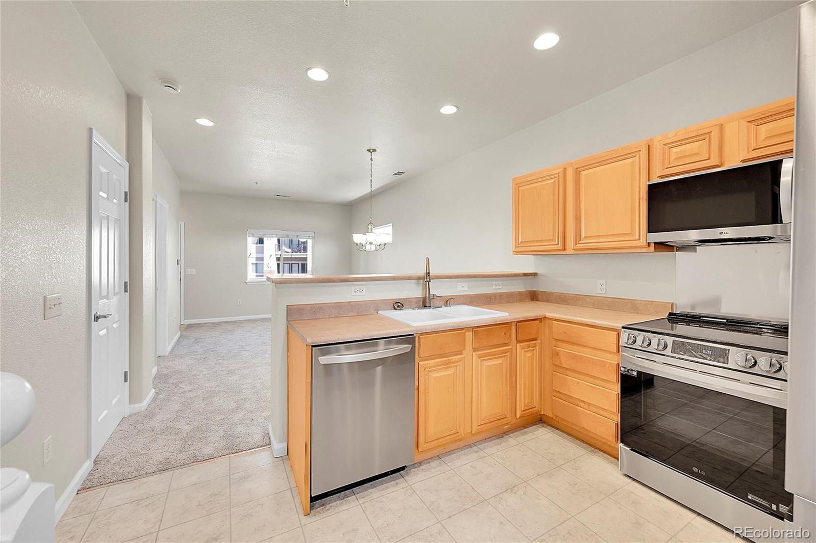 MLS Image #5 for 1401 w 85th avenue,federal heights, Colorado
