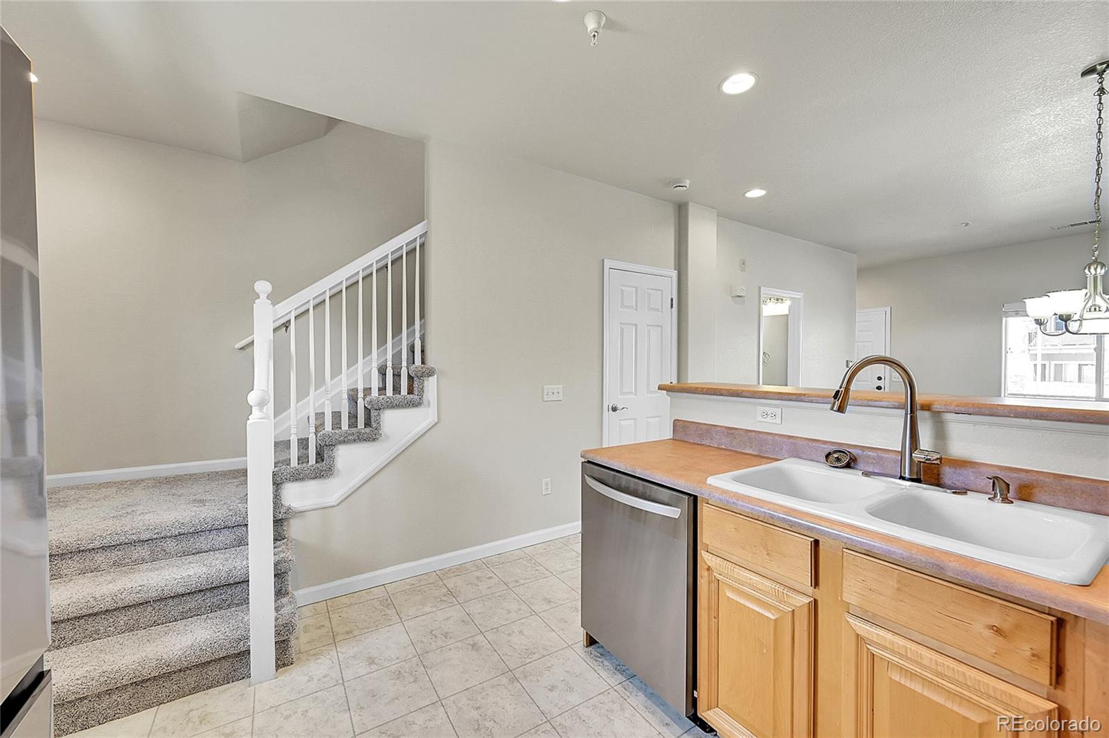 MLS Image #6 for 1401 w 85th avenue,federal heights, Colorado