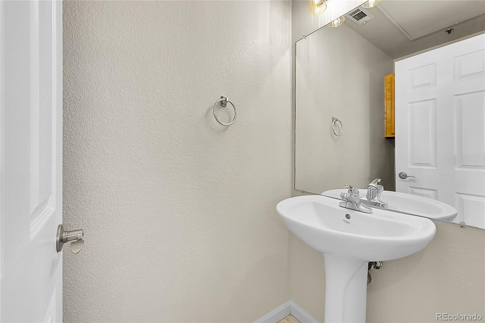 MLS Image #7 for 1401 w 85th avenue,federal heights, Colorado