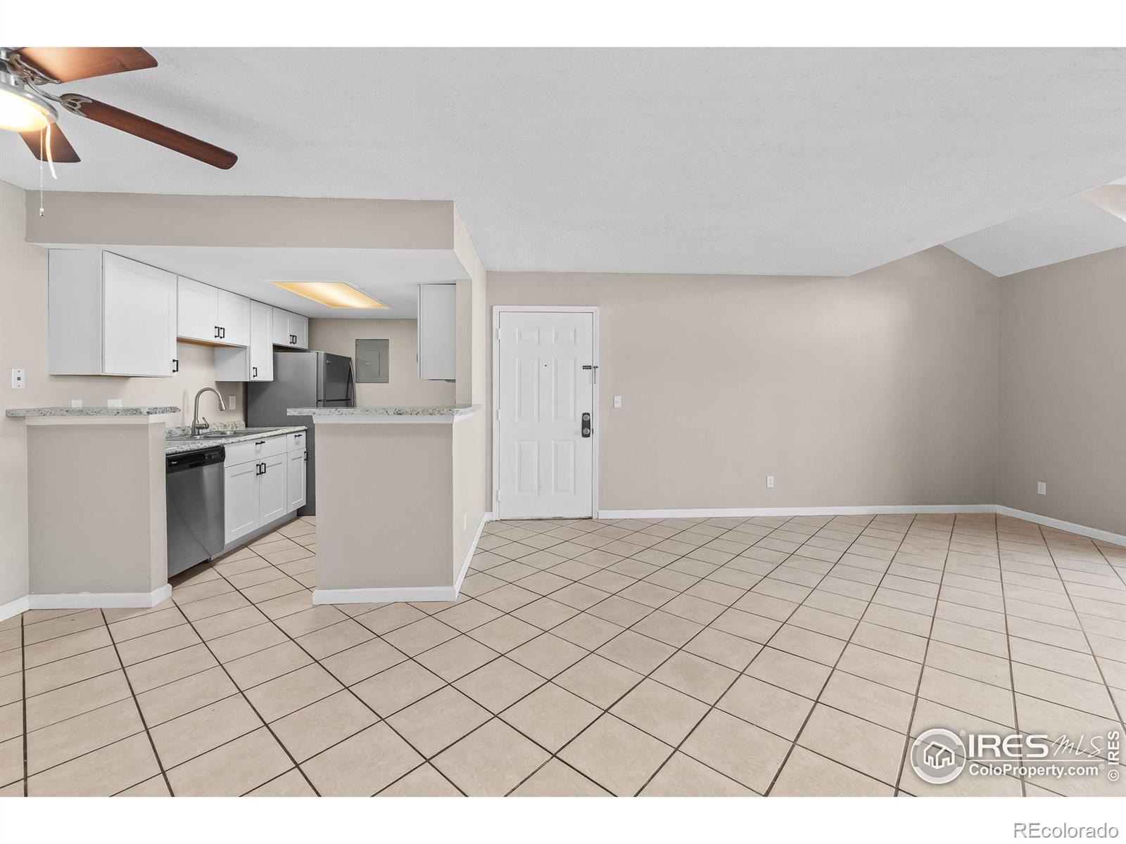 MLS Image #14 for 931 s zeno way 107,aurora, Colorado