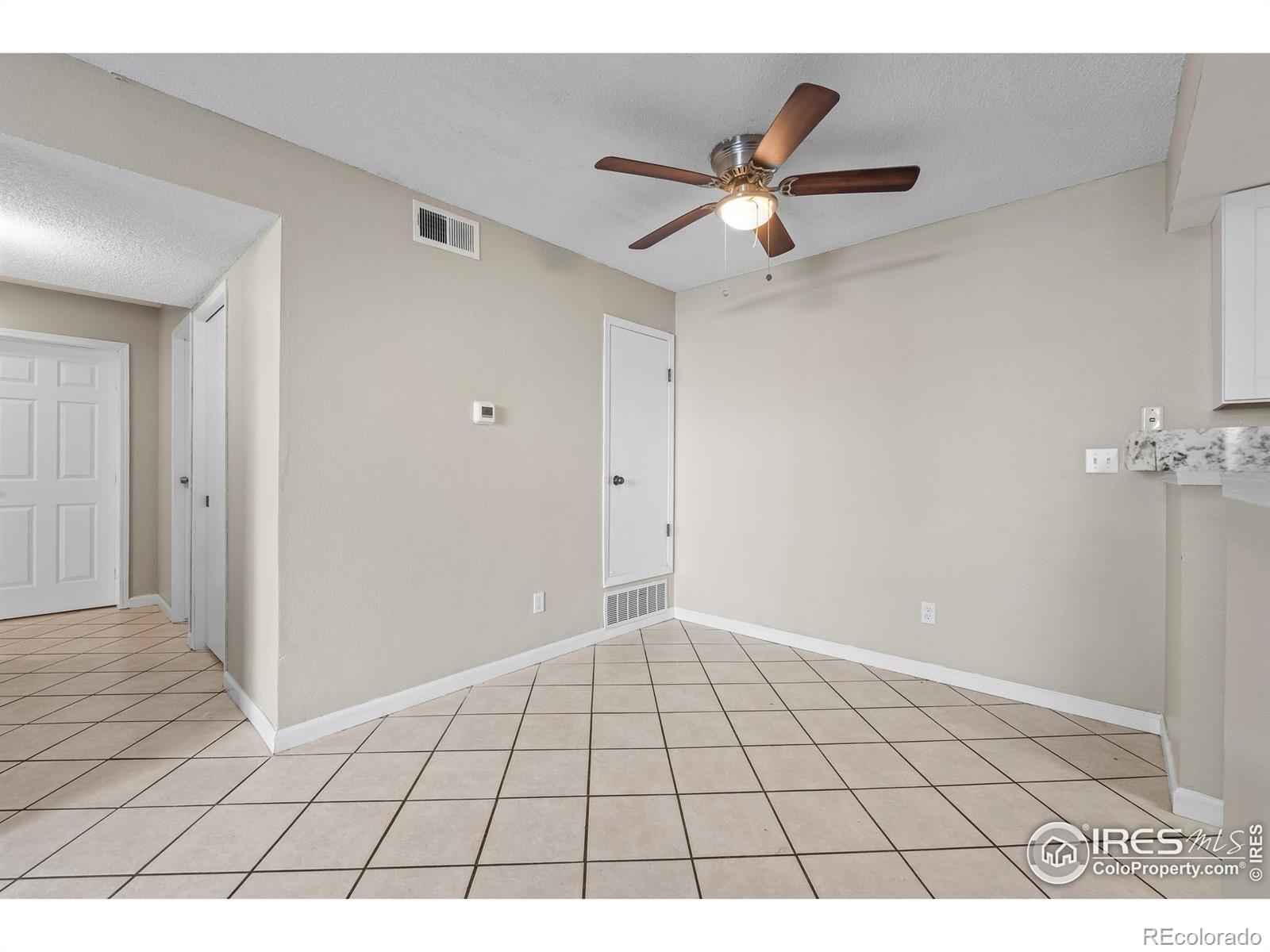 MLS Image #16 for 931 s zeno way 107,aurora, Colorado