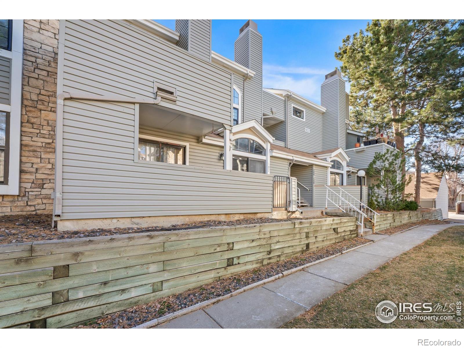 MLS Image #3 for 931 s zeno way 107,aurora, Colorado
