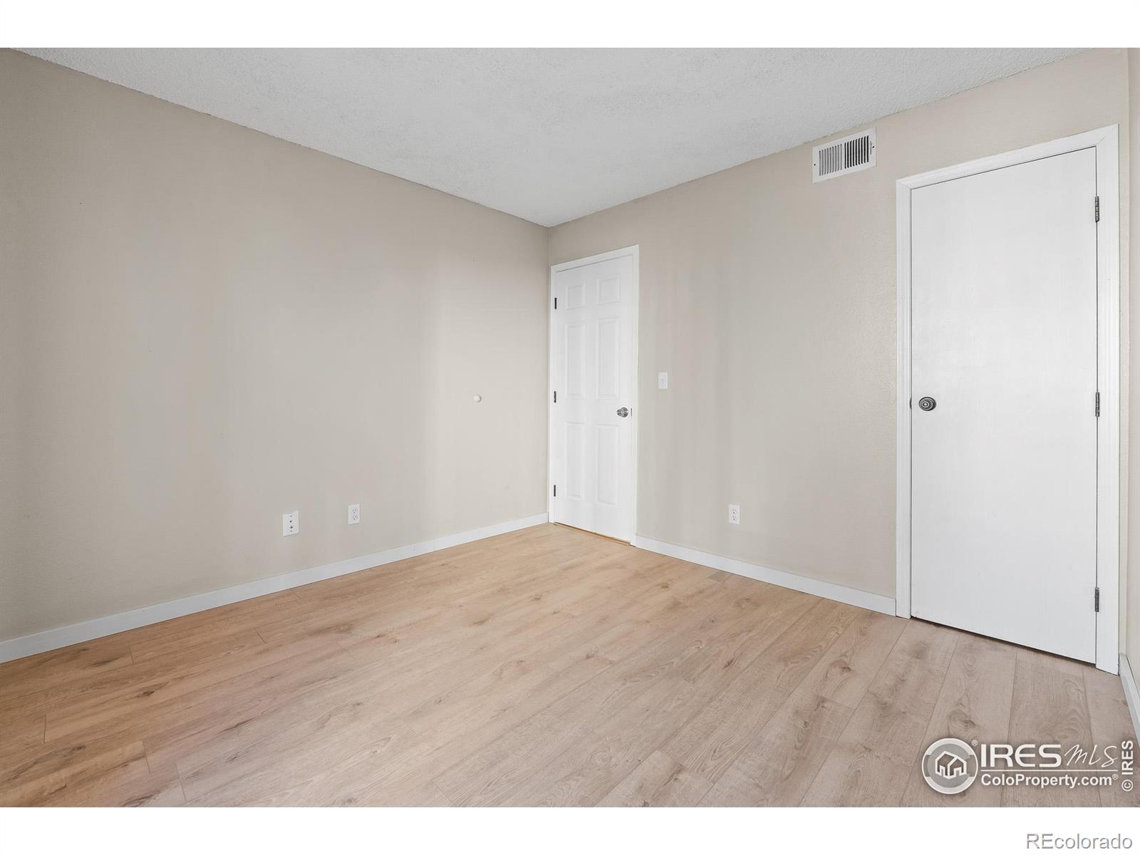 MLS Image #32 for 931 s zeno way 107,aurora, Colorado