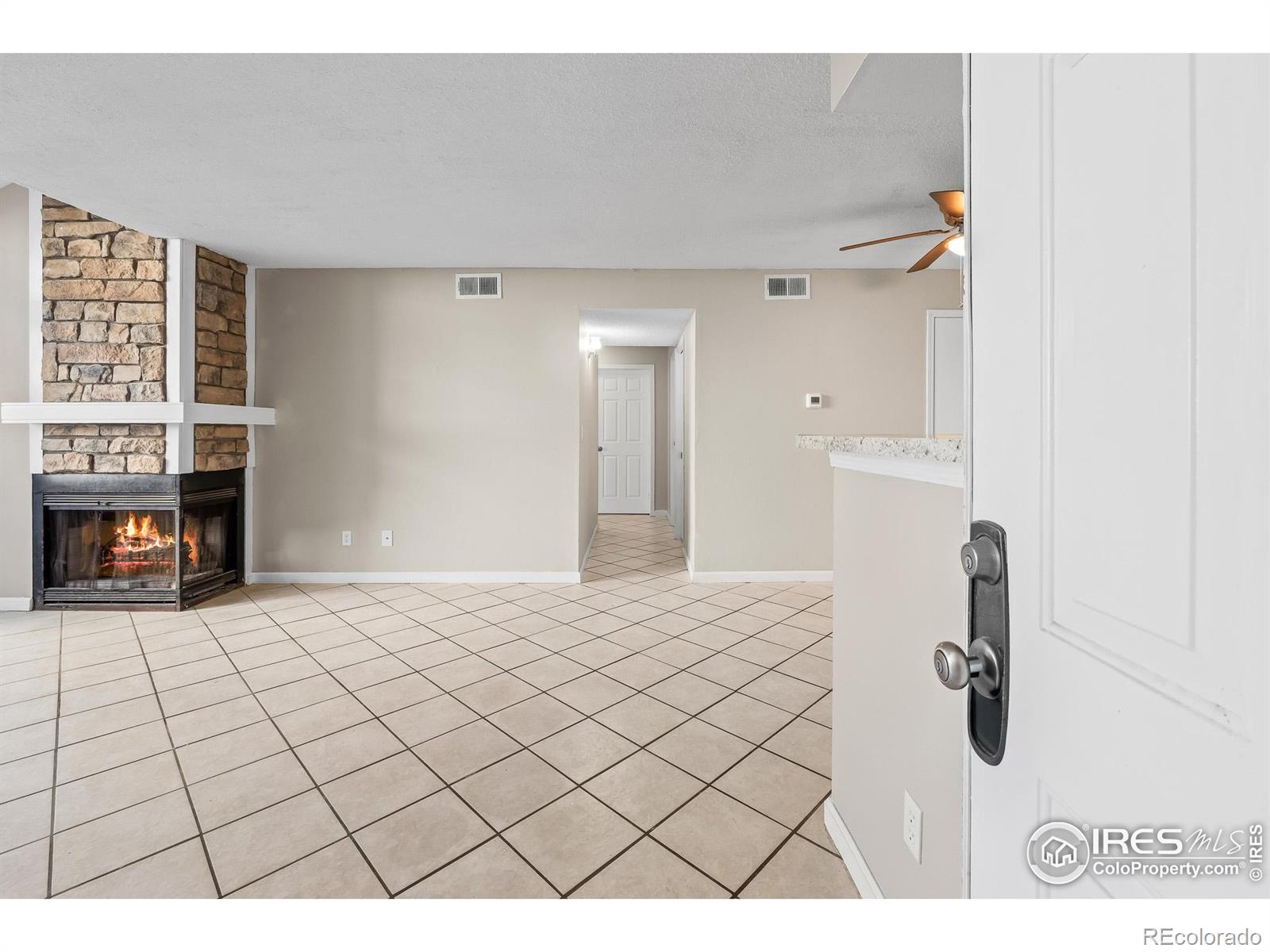 MLS Image #6 for 931 s zeno way 107,aurora, Colorado