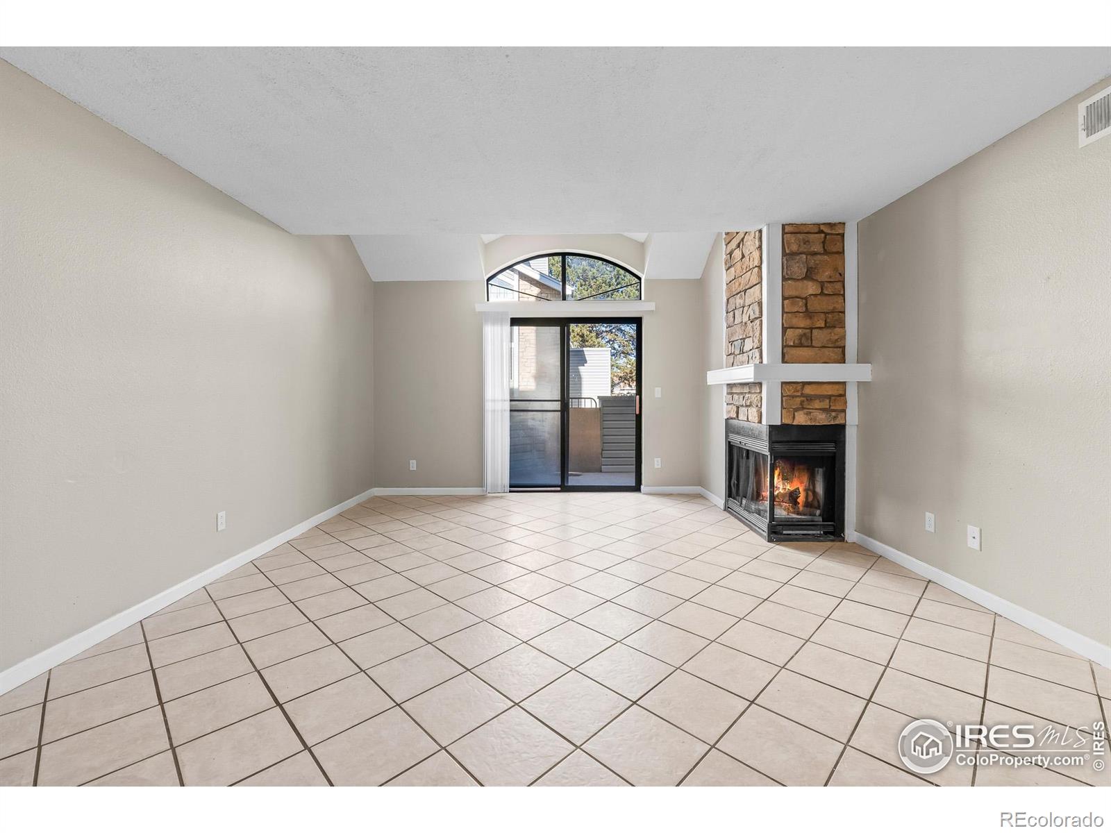 MLS Image #8 for 931 s zeno way 107,aurora, Colorado
