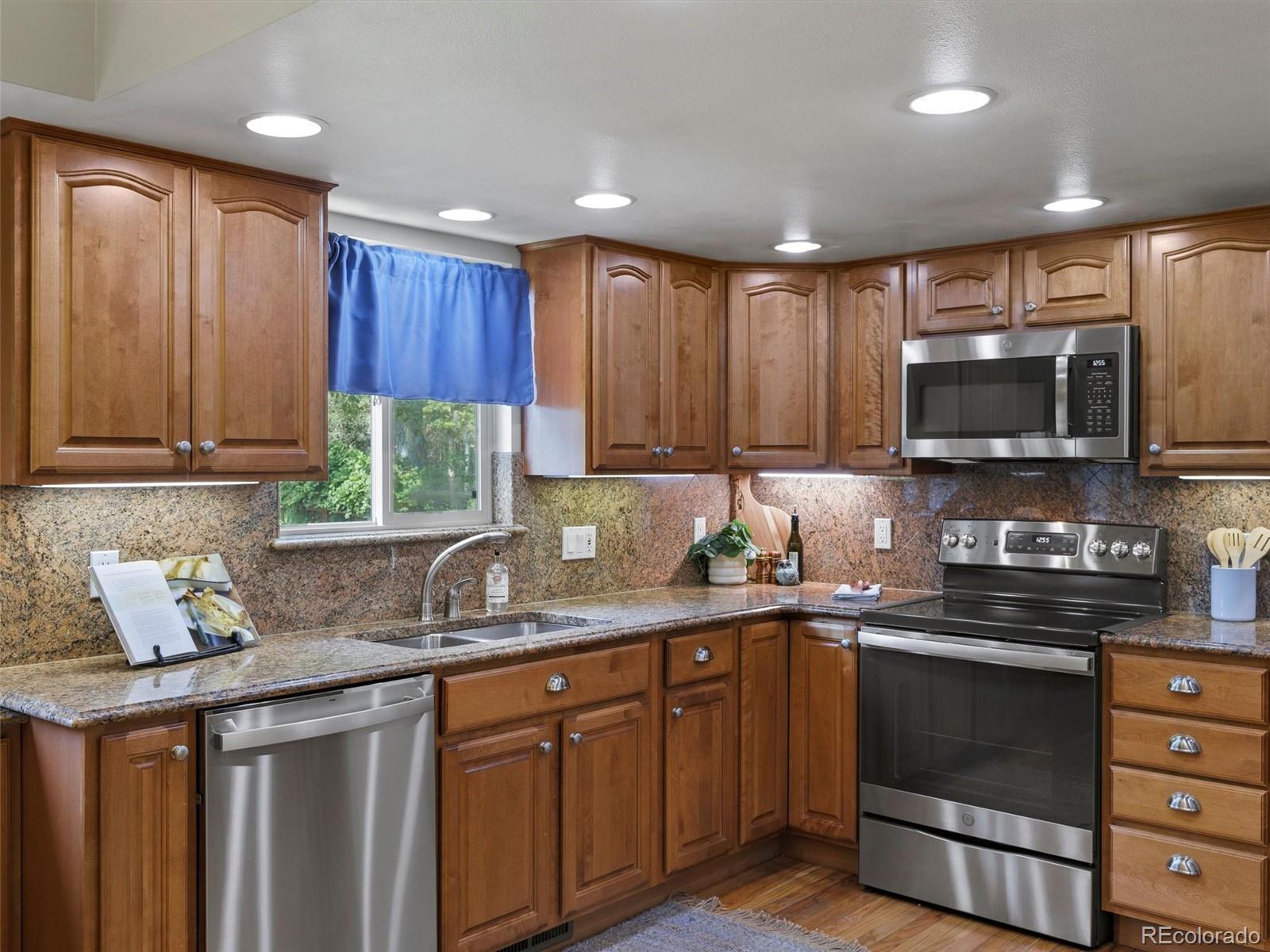 MLS Image #12 for 6392 s newland court,littleton, Colorado