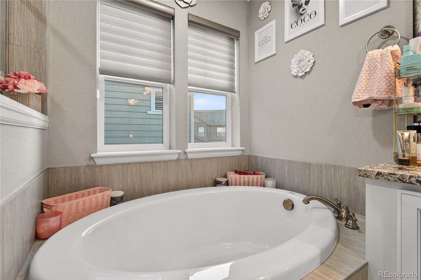MLS Image #23 for 16661  miners way,broomfield, Colorado