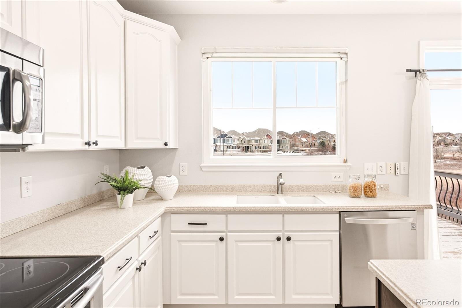 MLS Image #13 for 5681 s catawba way,aurora, Colorado