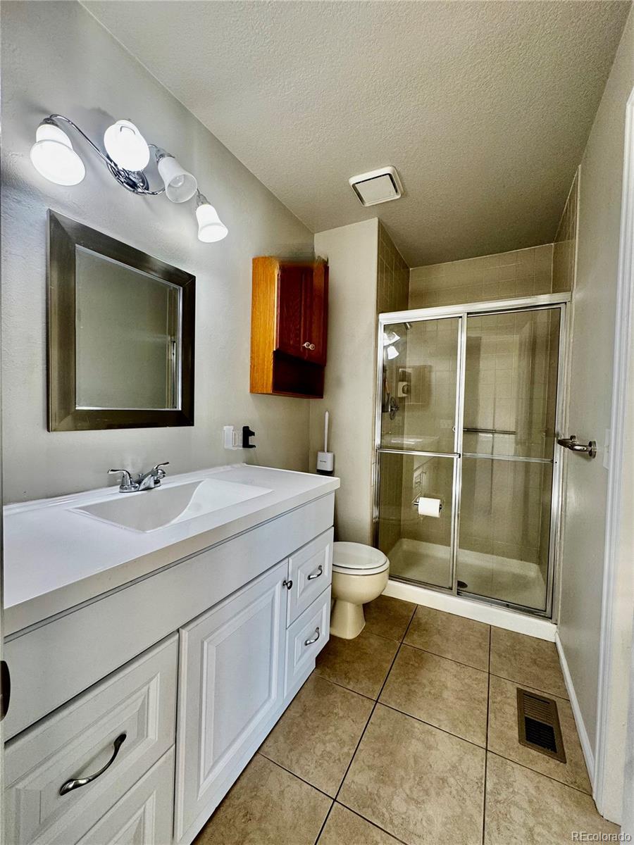 MLS Image #11 for 3615 s flanders street,aurora, Colorado